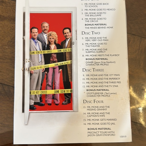 Monk: Season 2 - Picture 3 of 4